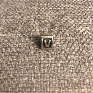 Pandora charm V initial